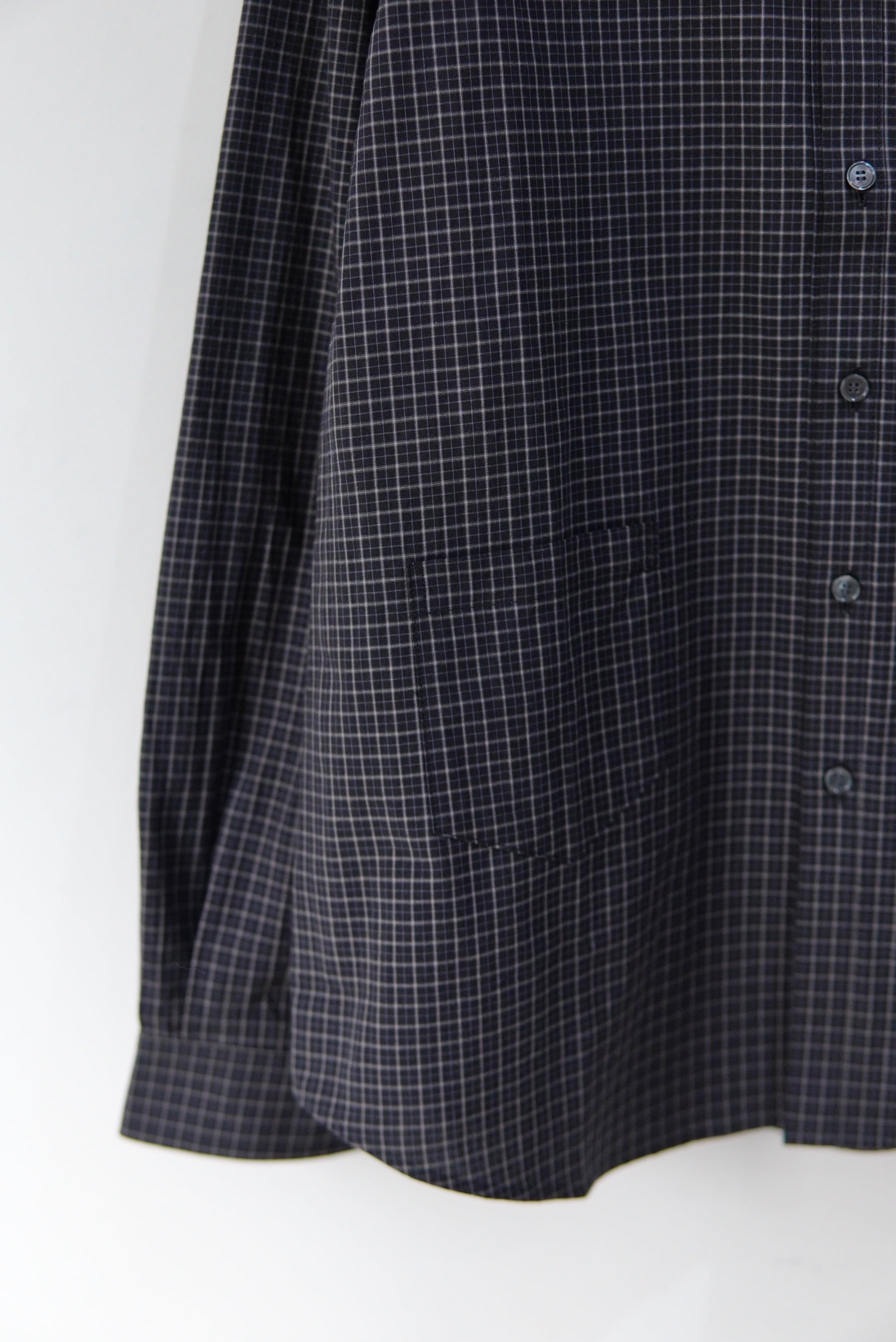 Abelia Edoward Goucha / ORDINARY SHIRT | POETRY