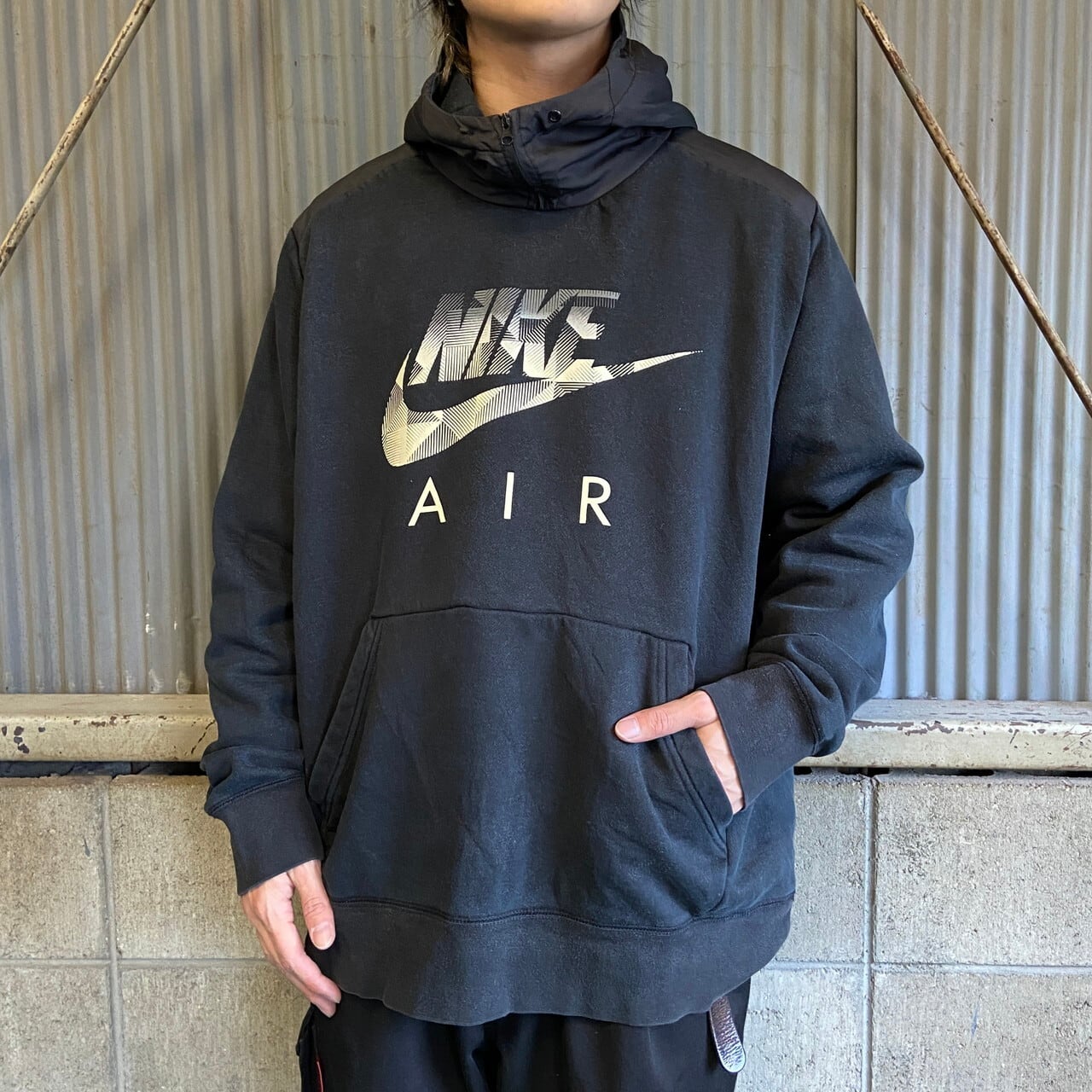 NIKE　ナイキパーカー　新品★フロント・バックプリント入　グレー　メンズM