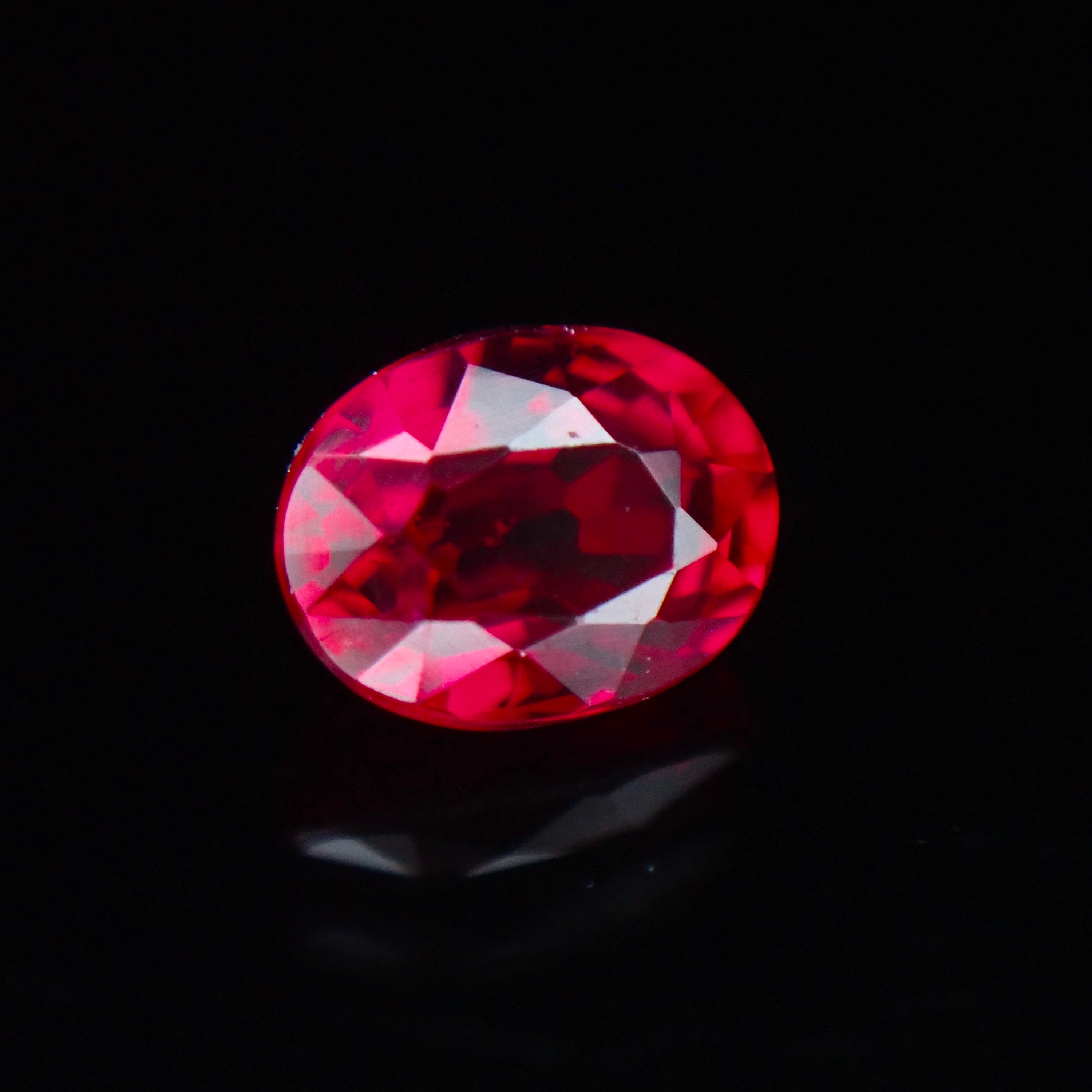 深紅の輝き、非加熱の至宝 0.26ct 非加熱ピジョンブラッドルビー AIGS ...