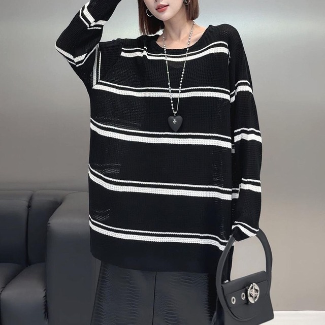 RELAXED STRIPED LONG SLEEVE KNIT TOP M-18097