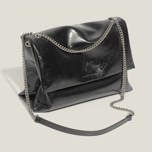 chain leather shoulder bag / l0905