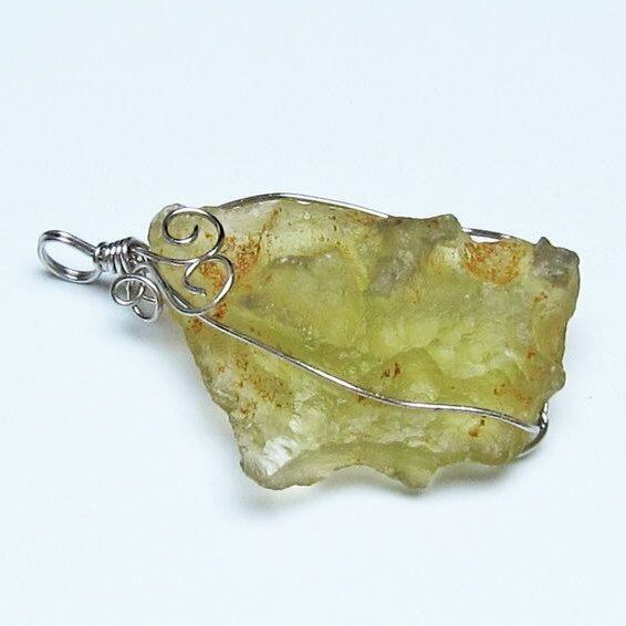 リビアングラス ペンダント 一点物 おまかせ便 112-13797