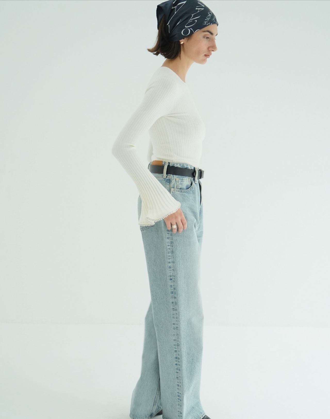 CLANE EMBELLISHED FRILL SLEEVE KNIT TOPS