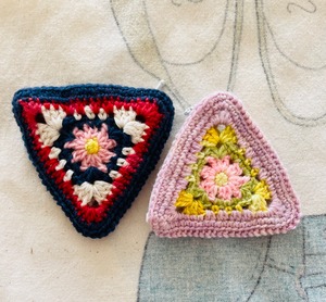 ミニ三角ポーチ