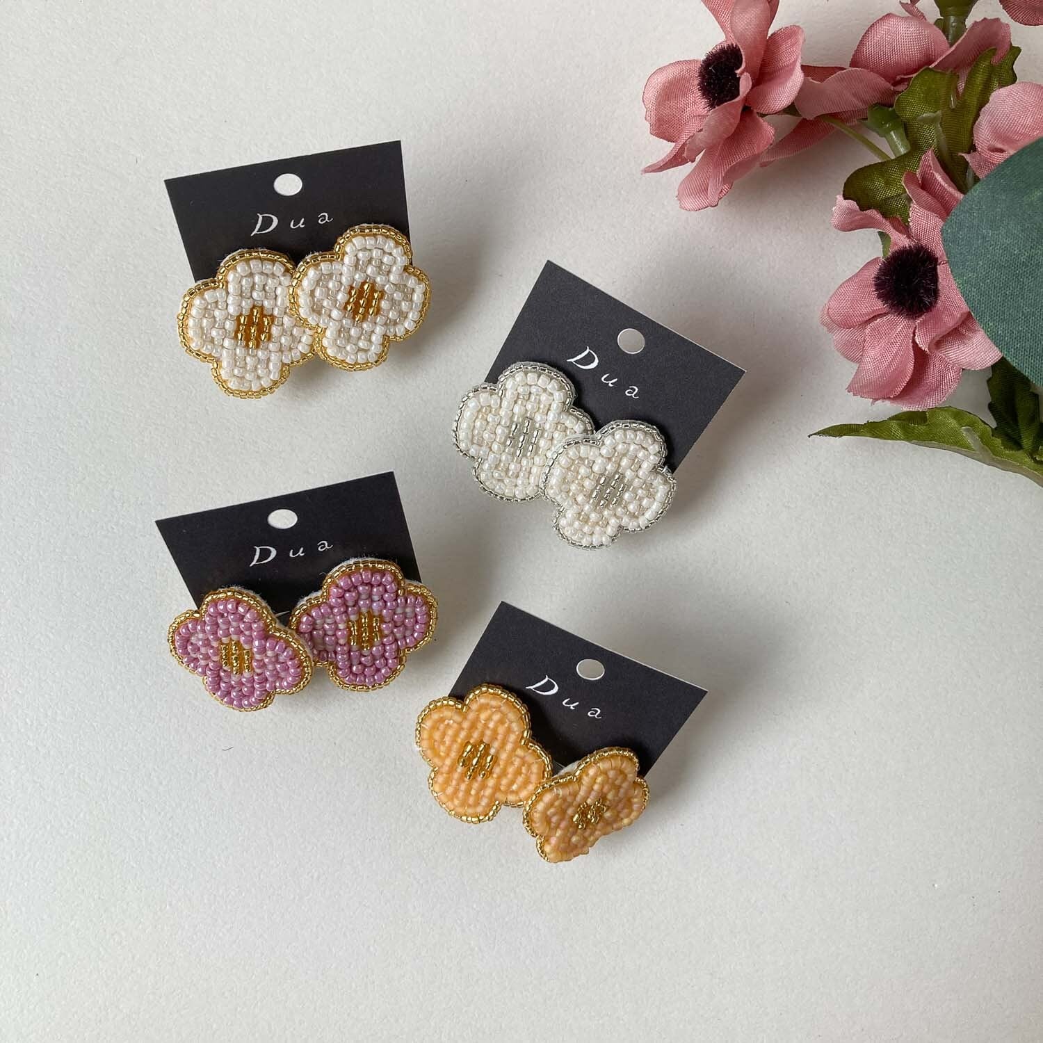 Duaオリジナル お花ビーズ刺繍〈ピアス/イヤリング〉