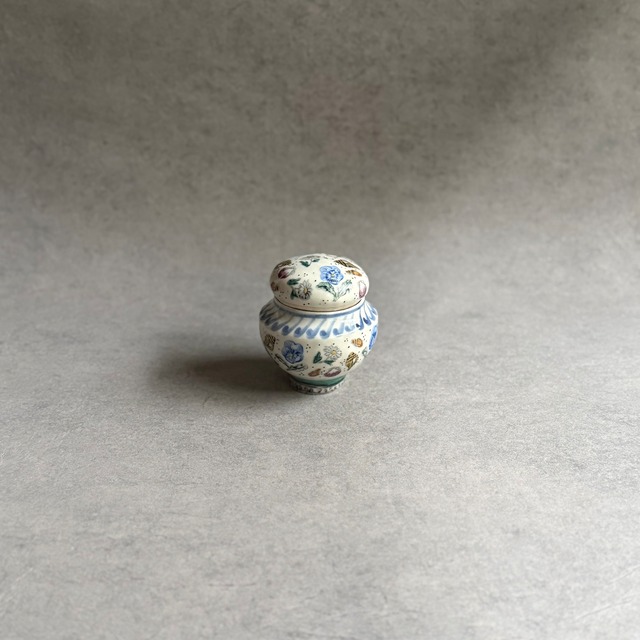 つちやまり   茶入