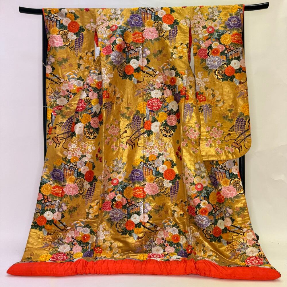 色打掛 正絹 刺繍 黄色 打掛 花嫁衣裳 ポリエステル リサイクル 中古 ブライダル ウエディング 6658