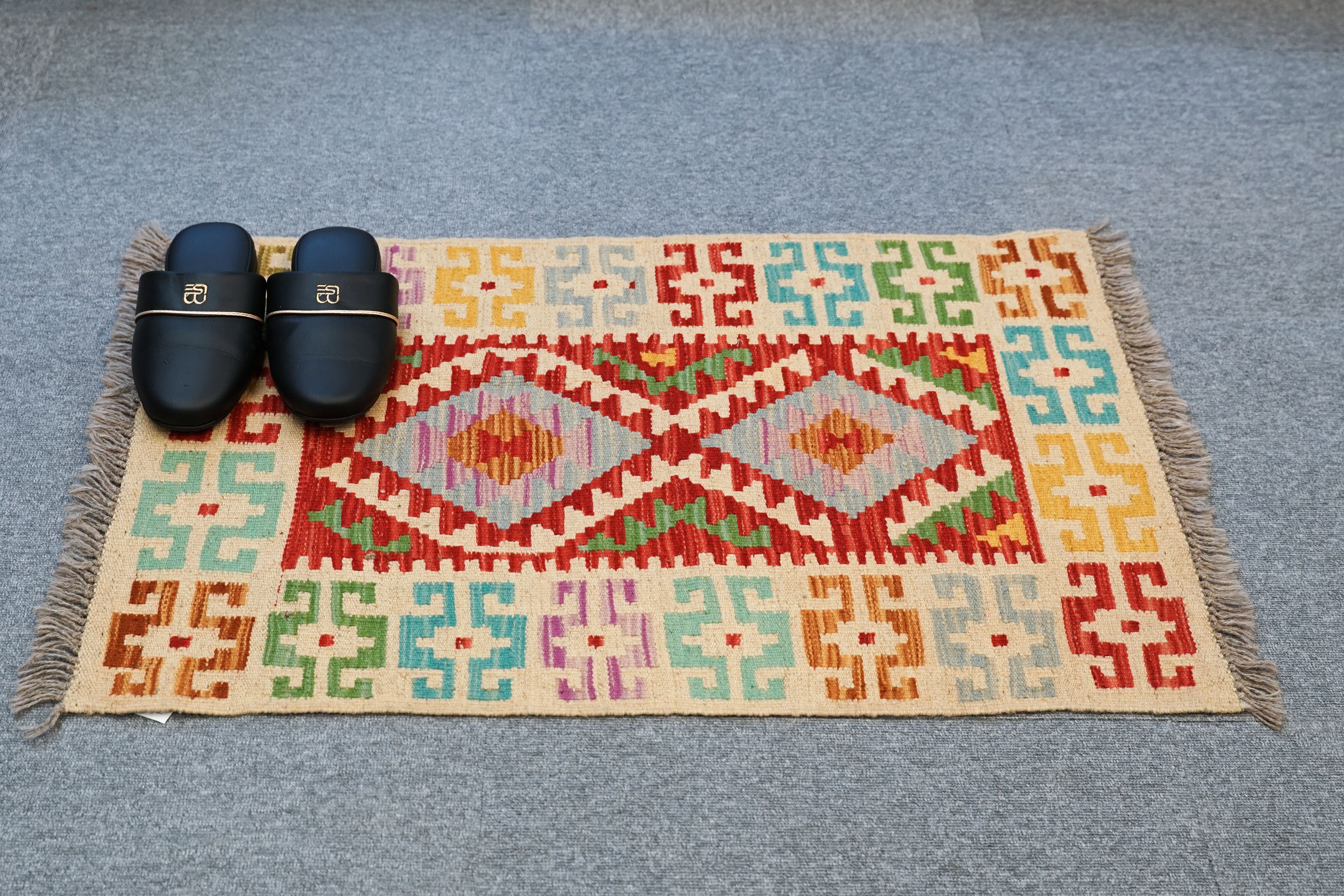 92×60cm【アフガニスタン手織りキリム】手織り絨毯-