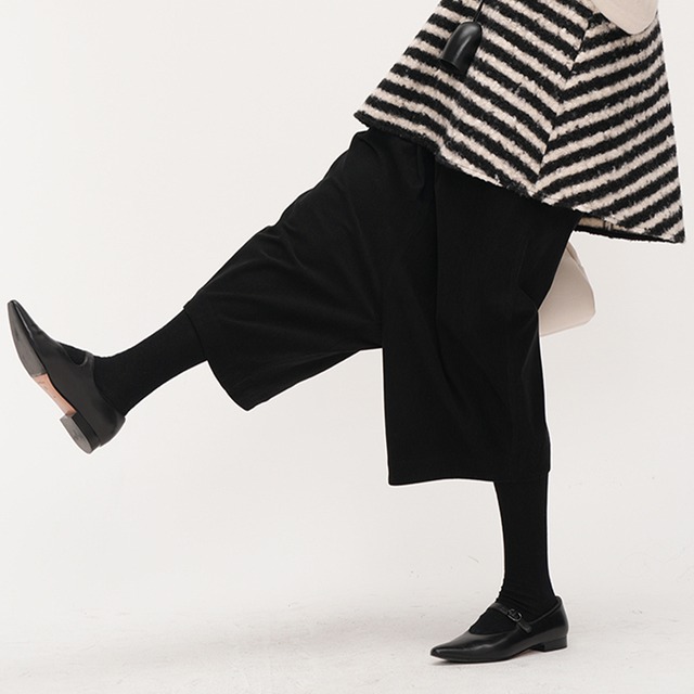 wide cropped pants 10686