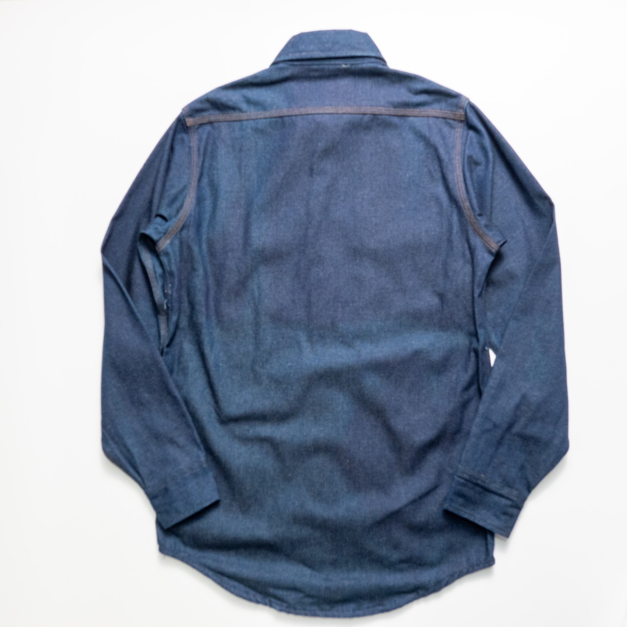 1990’s carhartt denim shirt