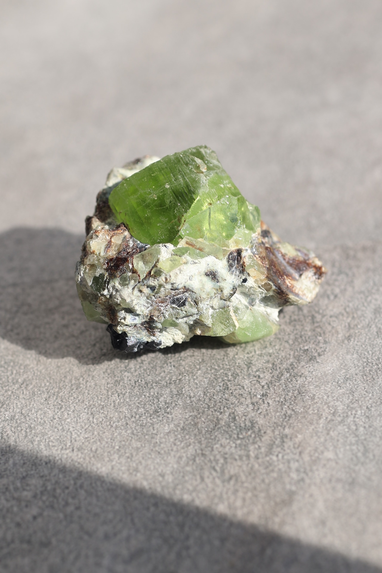 ペリドット「太陽の雫」Peridot|天然石 原石 鉱物 パワーストーン | PD-H-003