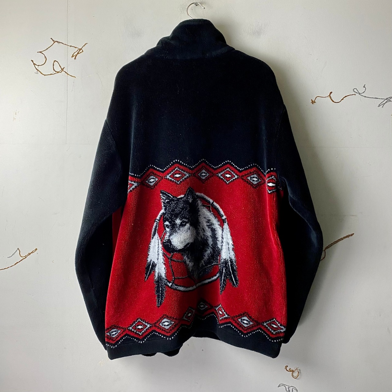 old black×red native pattern fleece jacket “wolf”