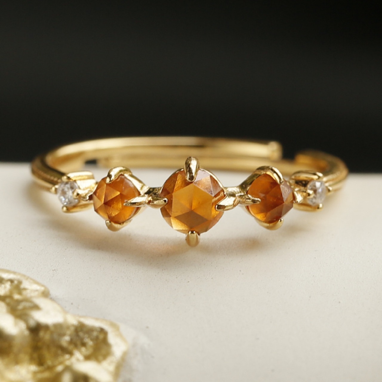 我を守り給え　〜オレンジガーネットの魔除けリング〜　M21026