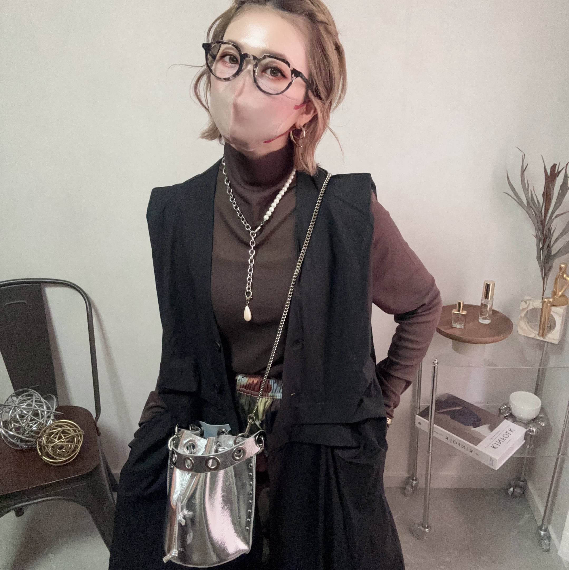 bottleneck sheer long tee【Brown】