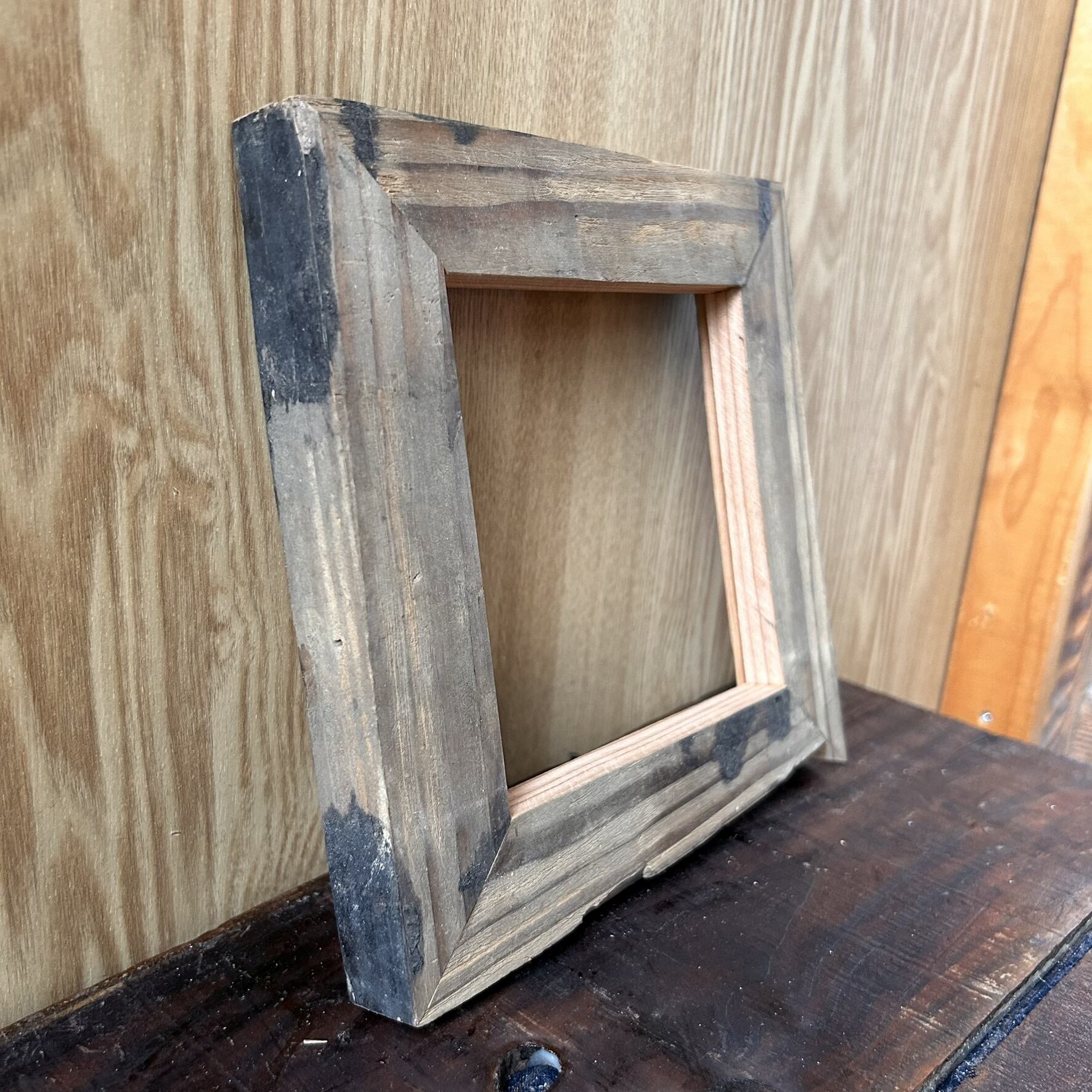 黒い塗料が面白いシンプル古材フレーム(149 x 145) No.25-0080 | LABO