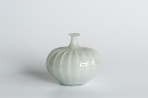 decorative vase no.3 / qualia-glassworks