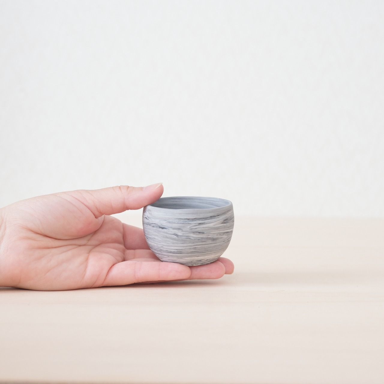 マーブル模様の酒器  2個セット