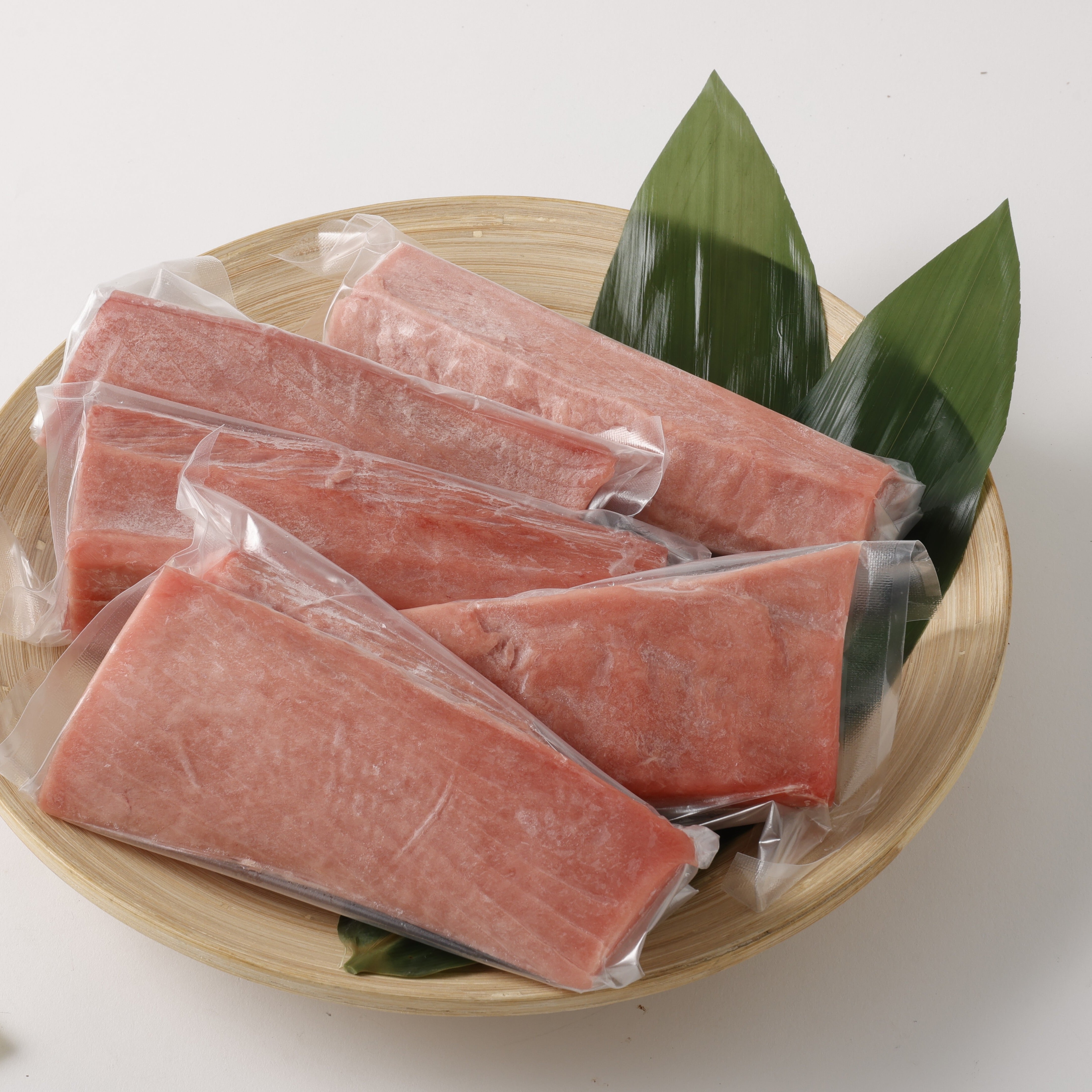 みやび鮪【赤身 1000g】 | 坂田水産オフィシャル みやびDINING