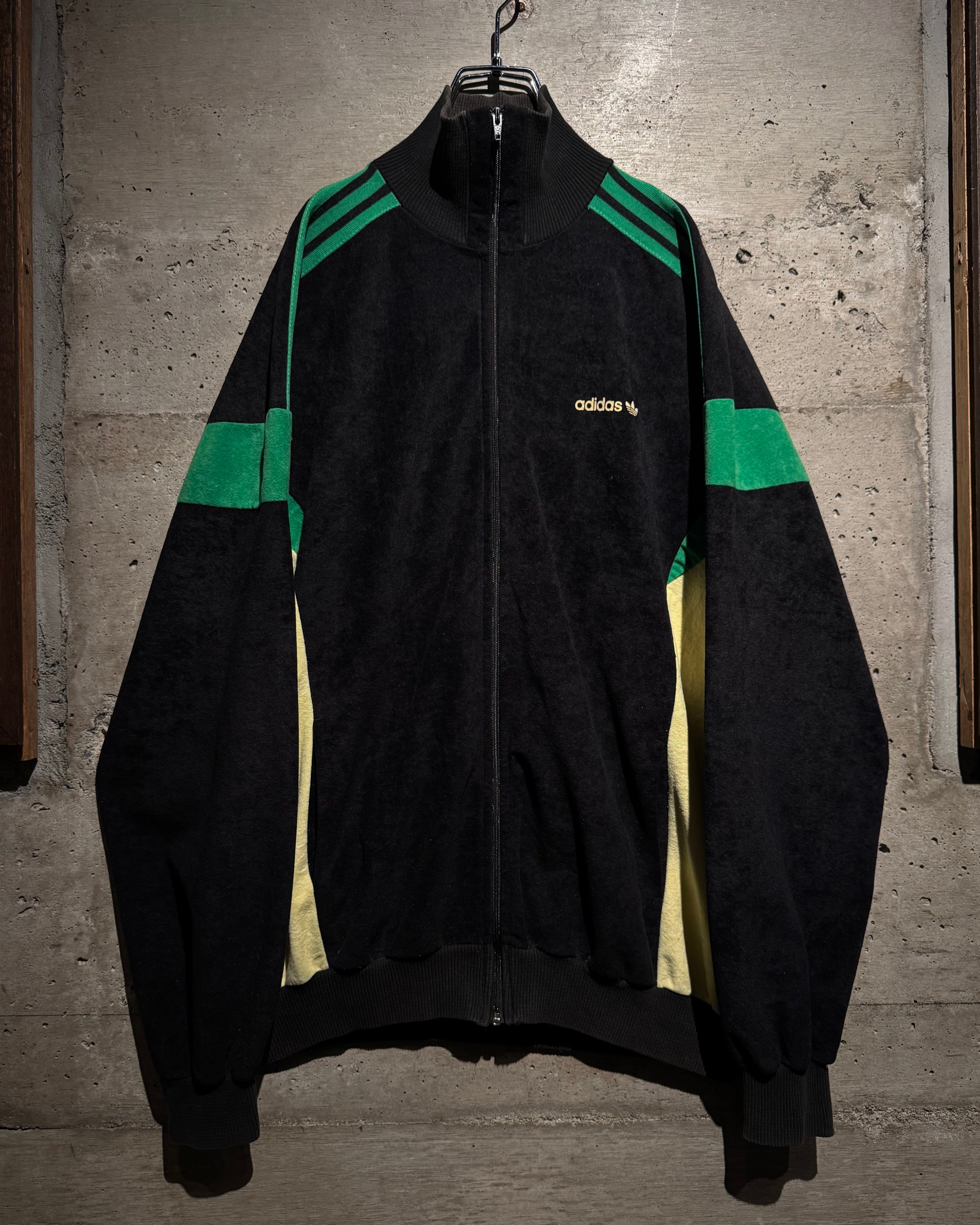 Caka】80's “adidas” French Vintage Rare Fabric Dolman Sleeve Track