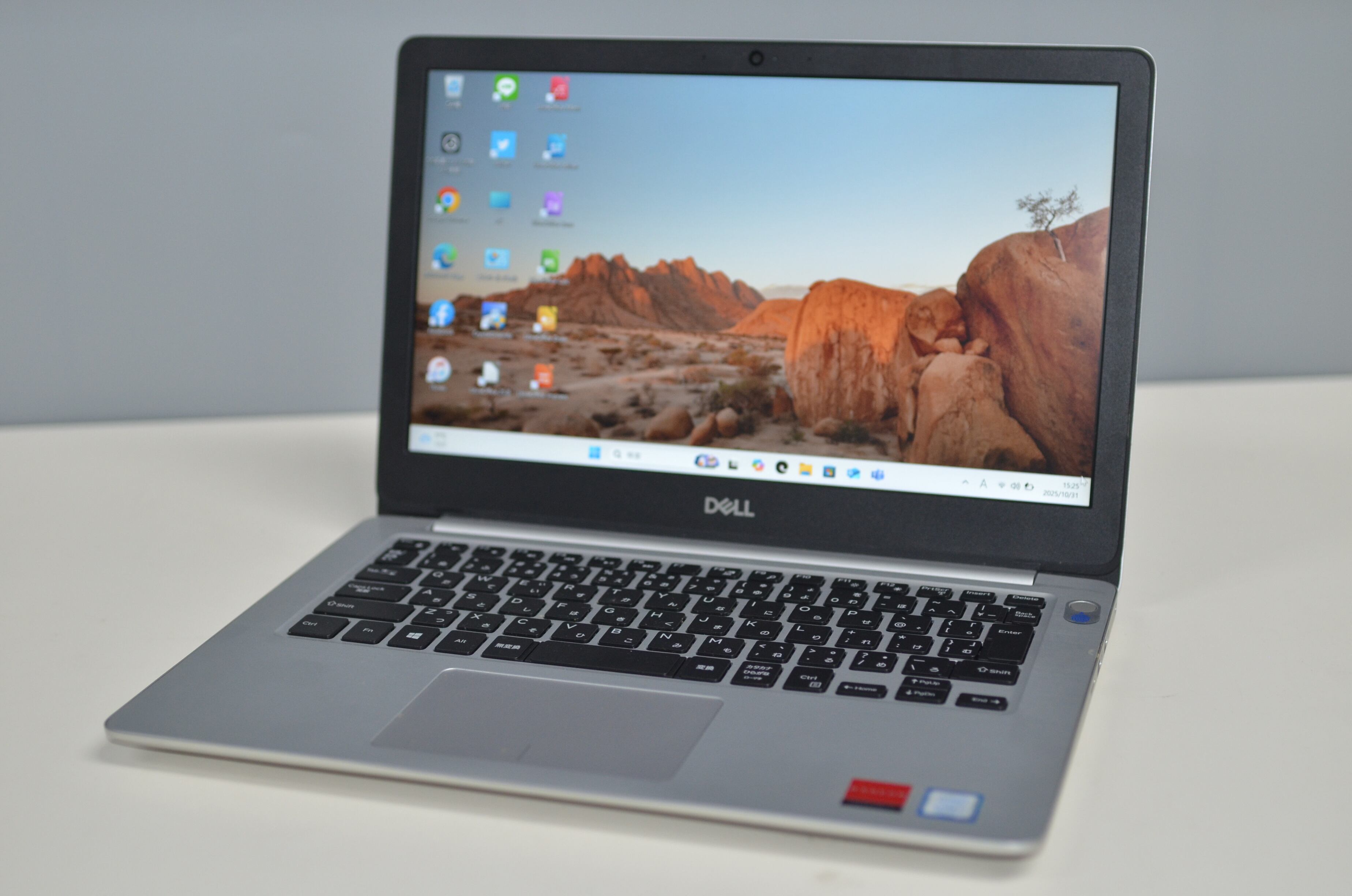 中古良品ノートパソコン DELL Inspiron 5370 Windows11+office core i7