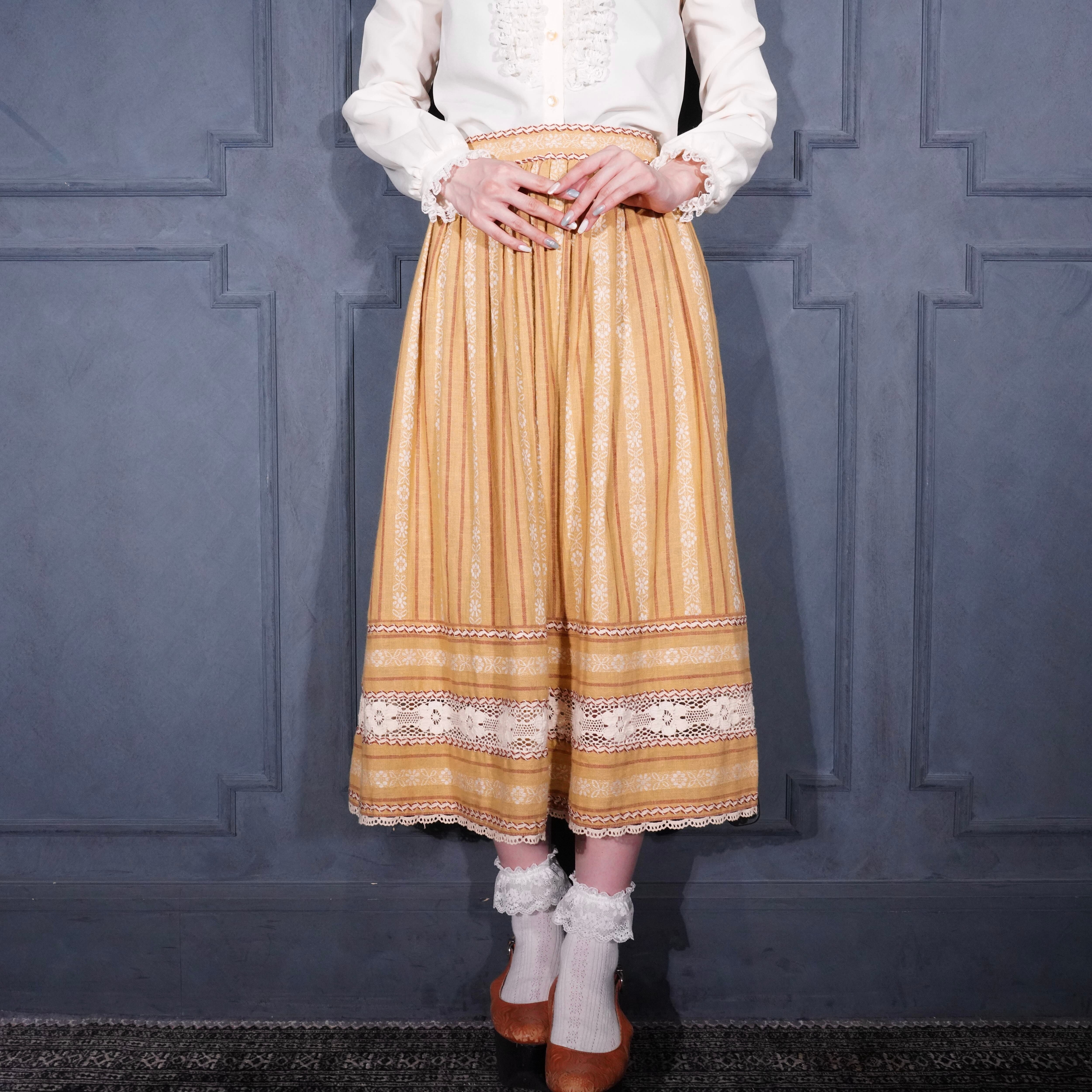 70's EU VINTAGE LUCIE LINDEN FLOWER LACE DESIGN SKIRT/70年代