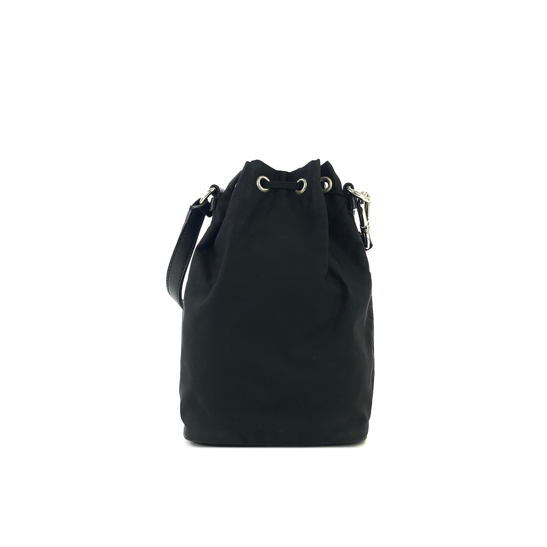 PRADA プラダ バッグ ハンドバック ブラック ナイロン ロゴプレート 中古・古着通販】PRADA (プラダ) 三角ロゴプレート ナイロン