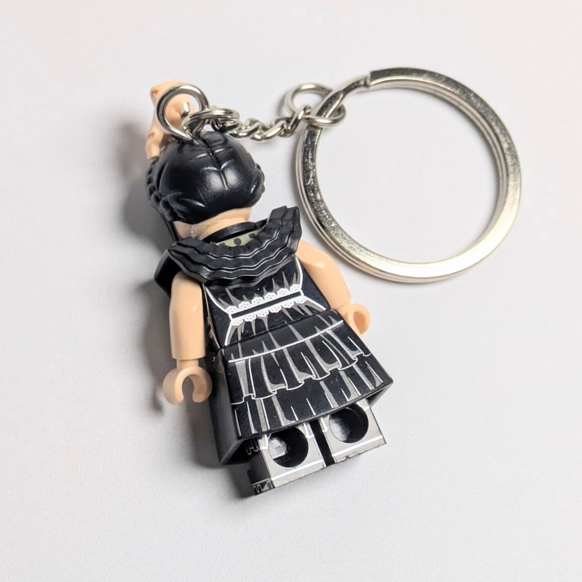 再入荷！【ブロックフィギュアキーホルダー ★Wednesday / ウェンズデー コスチューム PARTY ver. 】 〚アメリカン雑貨 アメトイ〛