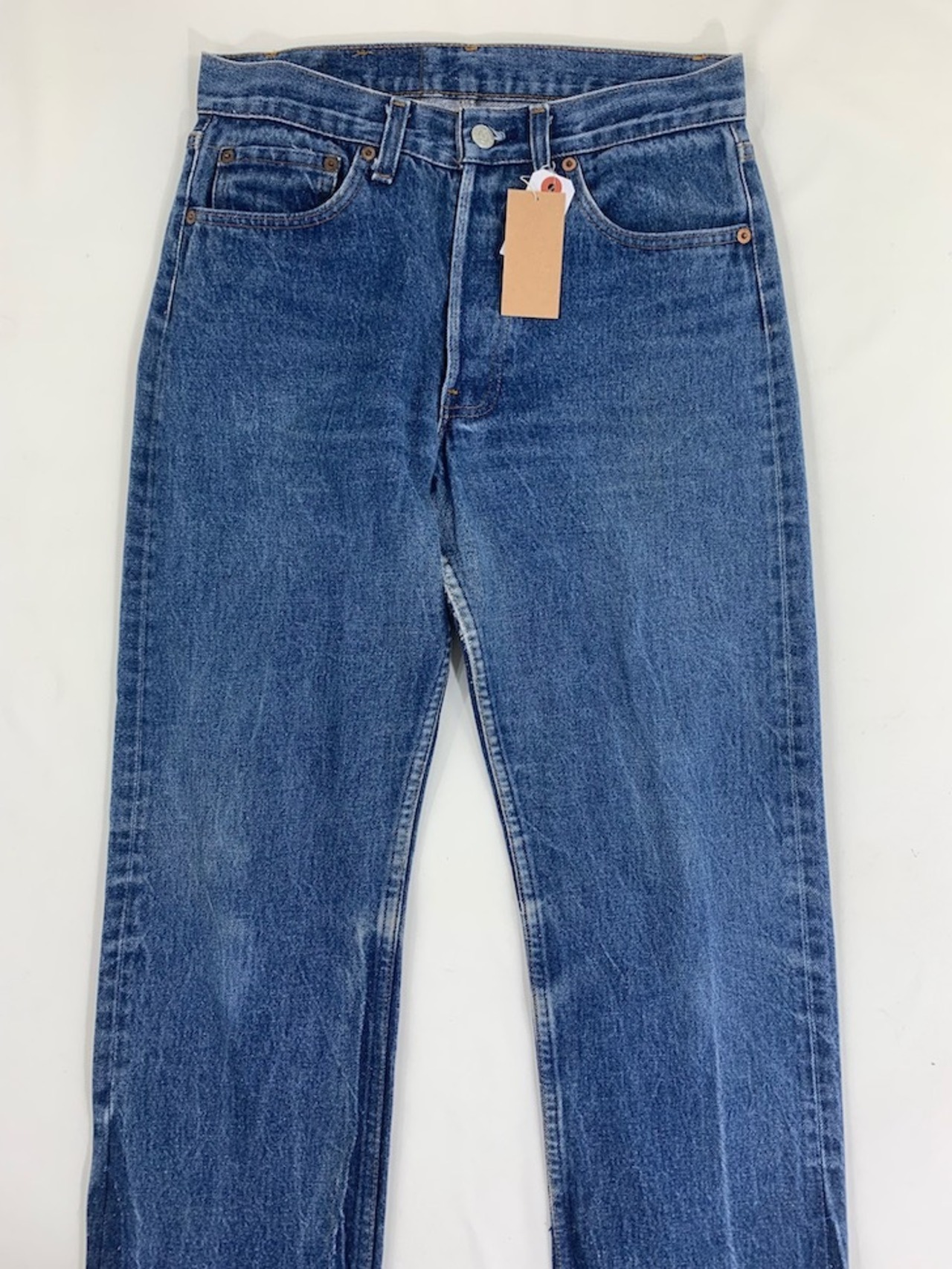 M-242  リーバイス Levis501レギュラー古着 1985年 米国製刻印546  W 76cm(ぐるり） 股下 76cm