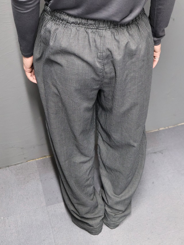 check easy pants