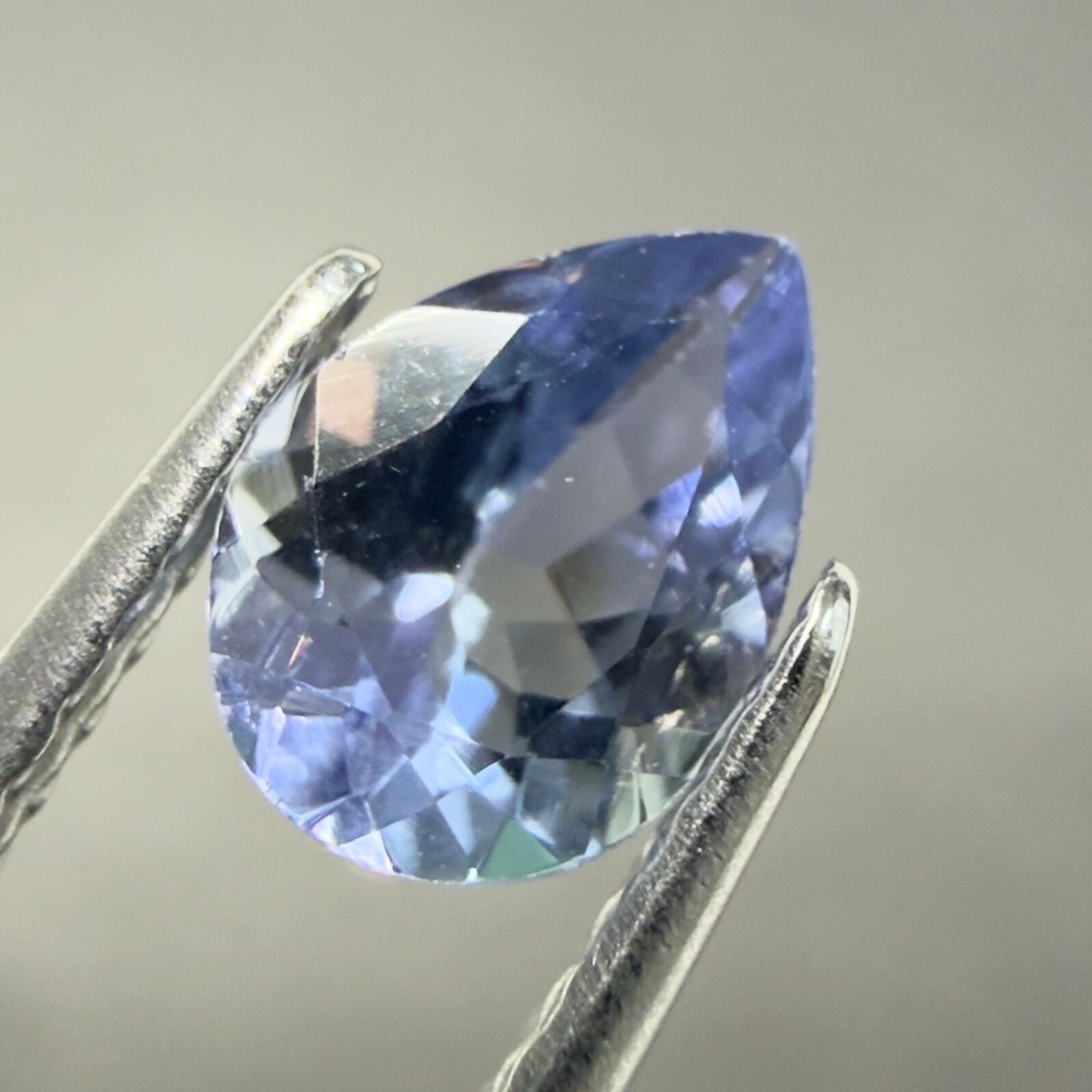 モロッコ産 パープルオーラジオード 1813g 対 巨大 天然石 鉱物 鉱物 