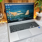 極美品2021年式/HP ProBook 450 G8/15.6型/Core i7/メモリ16GB/SSD256GB/大型ノートパソコン