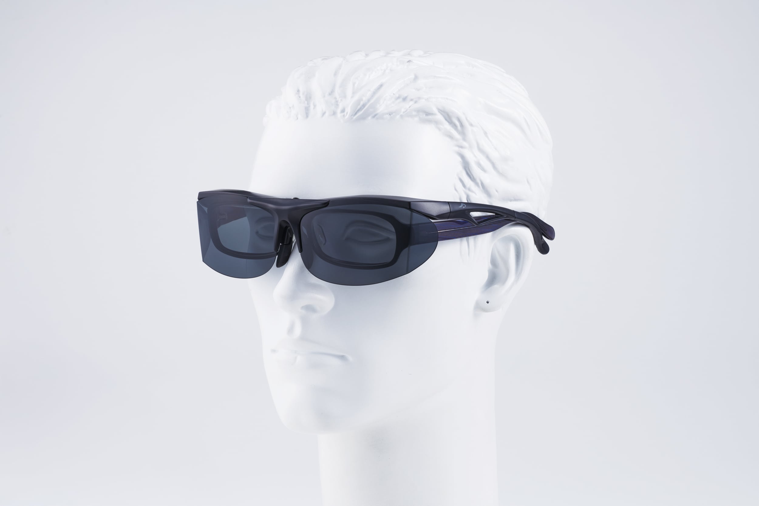 偏光レンズ メガネの上から掛けられる サングラス UVカット 跳ね上げ