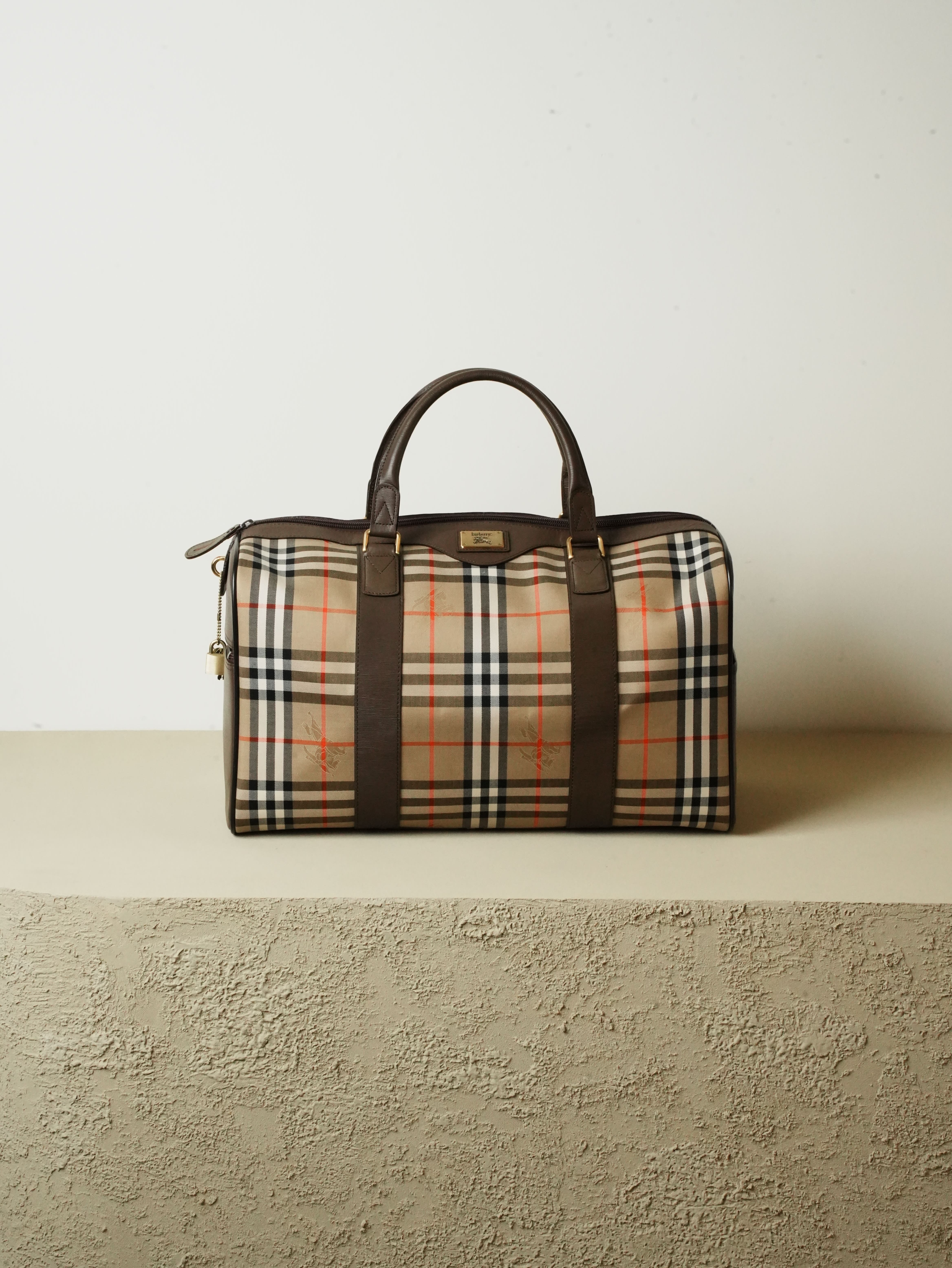 BURBERRY ノバチェック　ボストンバッグ BURBERRY バーバリー ボストン ノバチェック ボストンバッグ