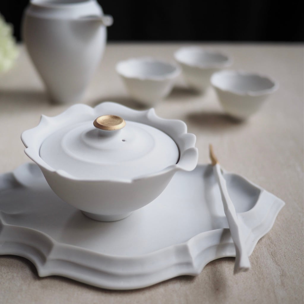 木下 和美/白磁 白x金 茶針