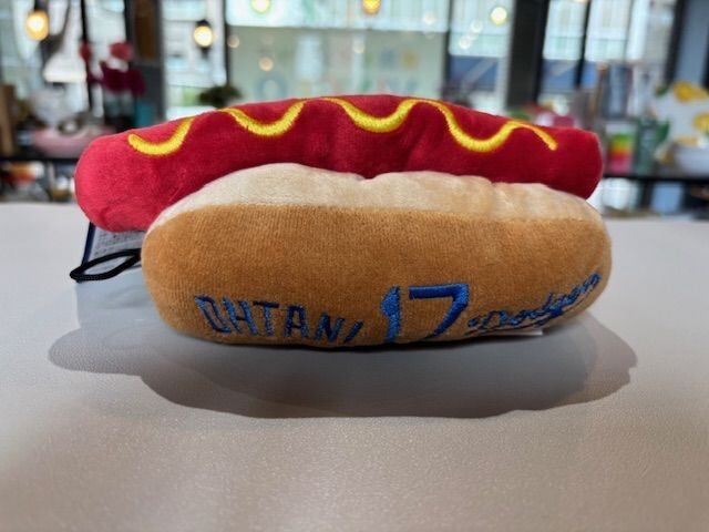 MLBの公式　ホットドッグ　トイ