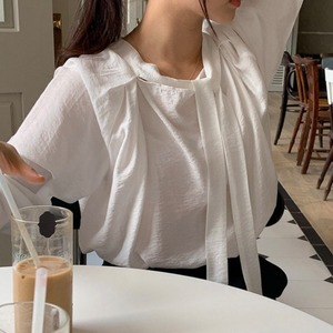 Ribbon tie blouse / white (10月上旬〜中旬頃発送予定)