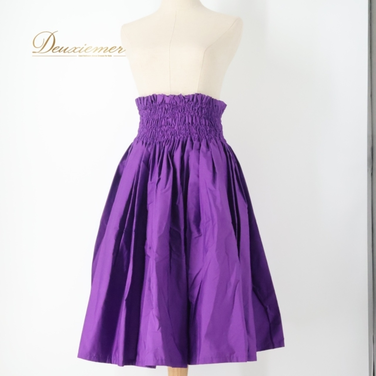 フラダンス 衣装 パウスカート パープル系 紫 無地 シンプル シングル スカート 華やか 鮮やか 大人っぽい フレア ハワイアン レッスン 練習 フラ ダンス アロハ 上品 エレガント ふんわり フレアスカート 大人 フレアスカート スタイリッシュ 軽やか