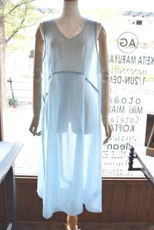 Bilitis dix-sept ans(ビリティスディセッタン) 23A/W Sheer Over Lay Dress