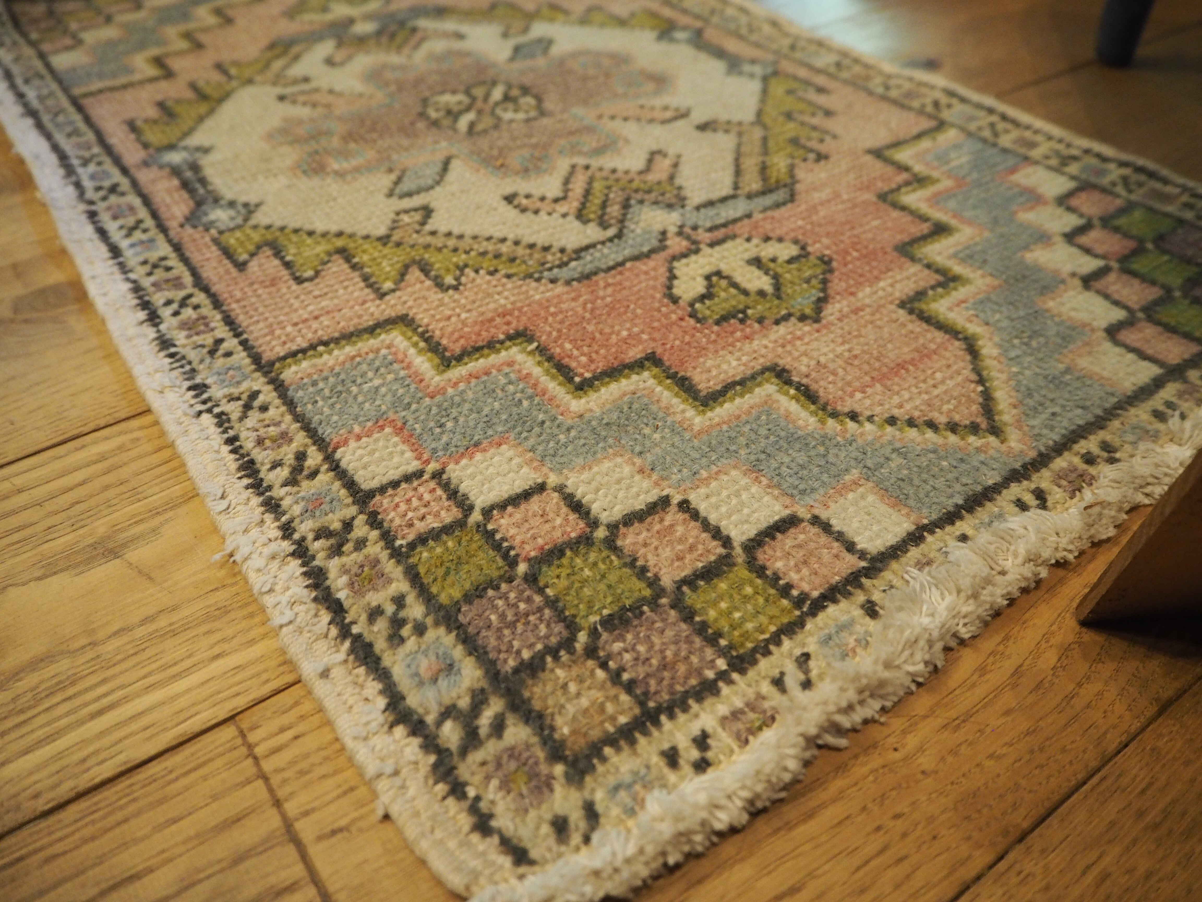 ビンテージ トルコ 絨毯 ミニラグ 玄関マット A | 家貨屋 kakaya
