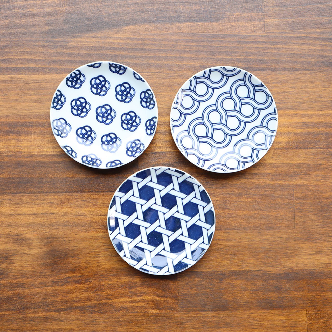 有田焼　３寸皿　（重ね編・籠目・花結び白） 8-078