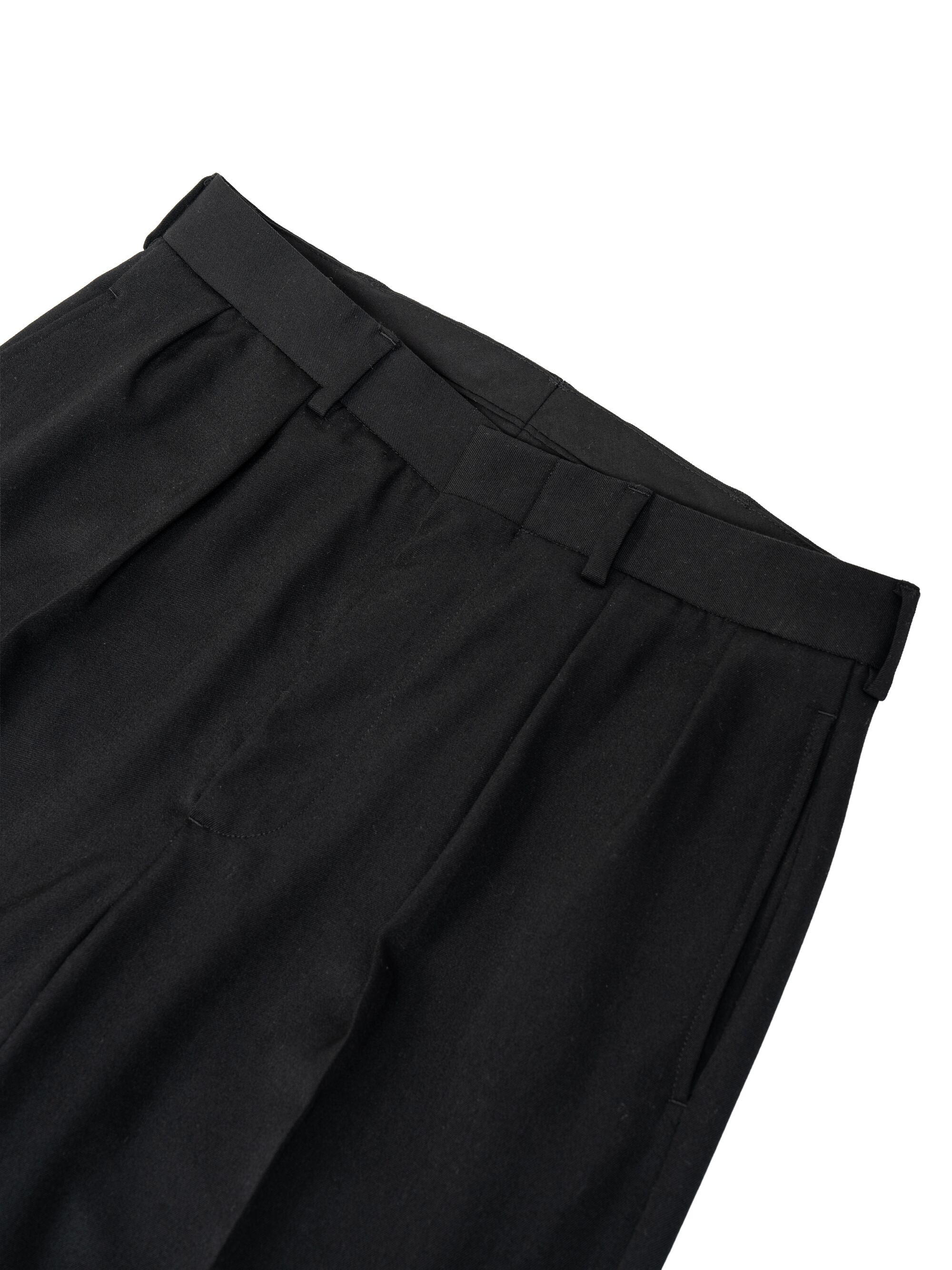KAJA TWO TUCKS WIDE TROUSERS 3 黒 KAJA TWO TUCKS WIDE TROUSERS | KAJA
