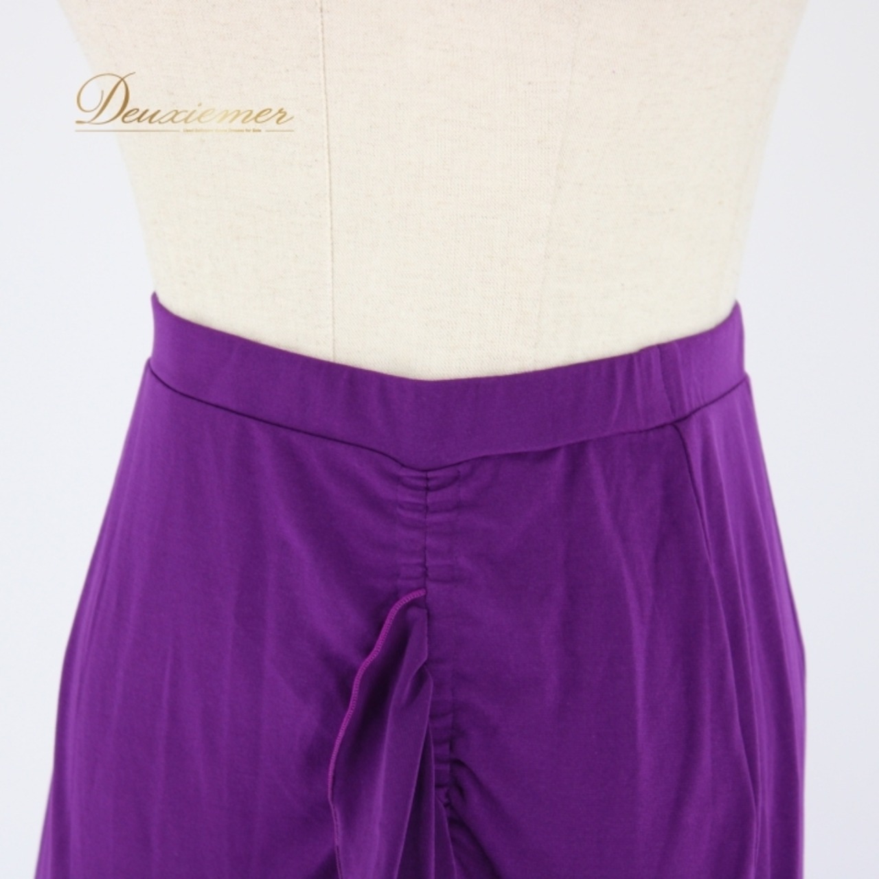 社交ダンス 衣装 スタンダード ラテン スカート レッスンウェア 練習着 Chacott Dance Sport チャコット ダンススポーツ 紫 無地 シンプル パープル系 派手 ウエストゴム 伸縮性 ポリエステル ポリウレタン 大人の色香 スカート丈60.5cm 素材感 軽量 快適 練習用 ダンス教室 体型カバー レディース おしゃれ 衣装スタイル コーディネート デザイン シンプルスタイル 自宅練習 イベント用 フェミニン かわいい