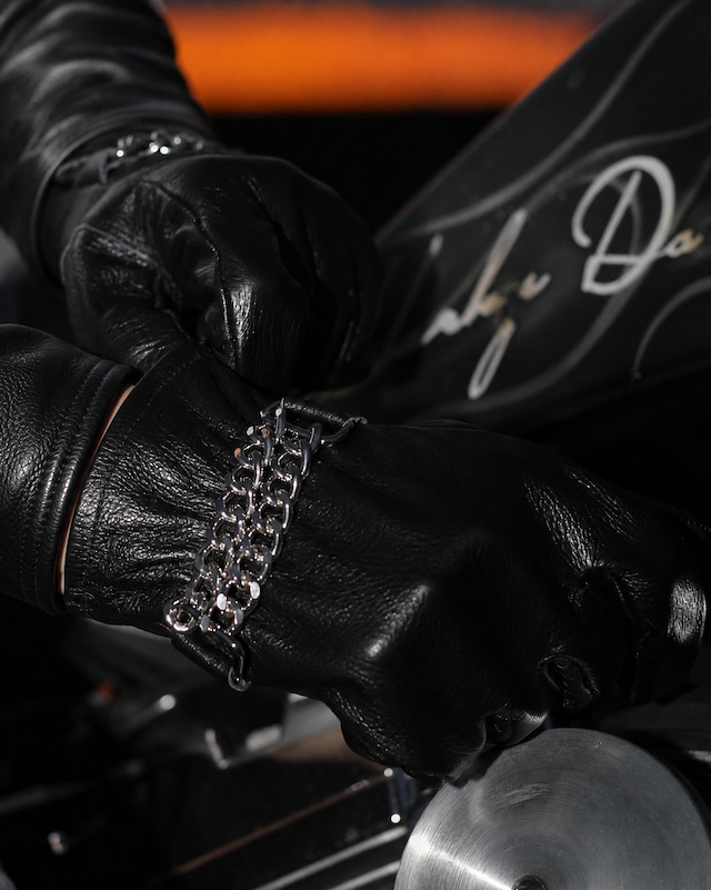 GLOVES | BARYFROMTHENORM
