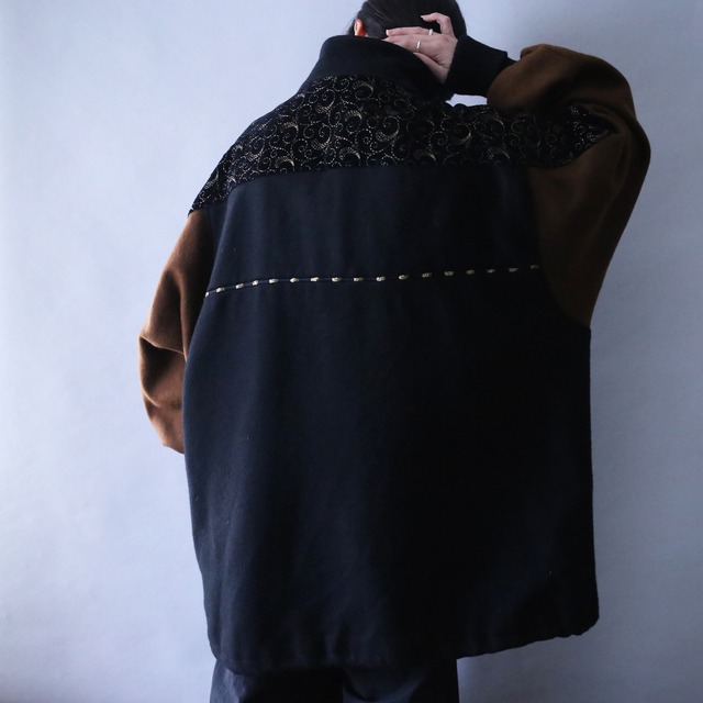 "刺繍" shoulder and switching design high-neck zip-up dolman sleeve wool coat