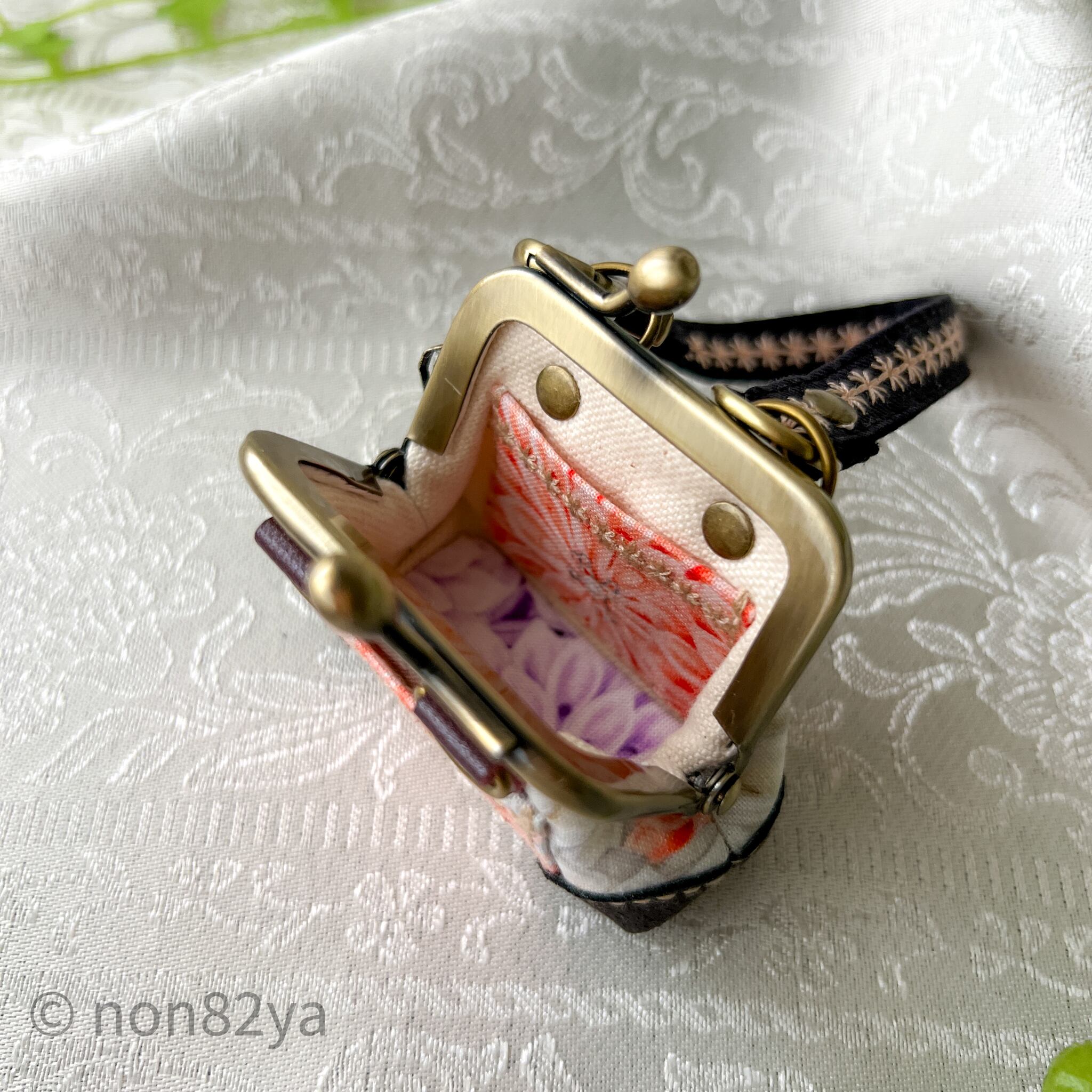 つまみ細工柄】豆がまバッグ｜ストラップ付きミニがま口・バッグ