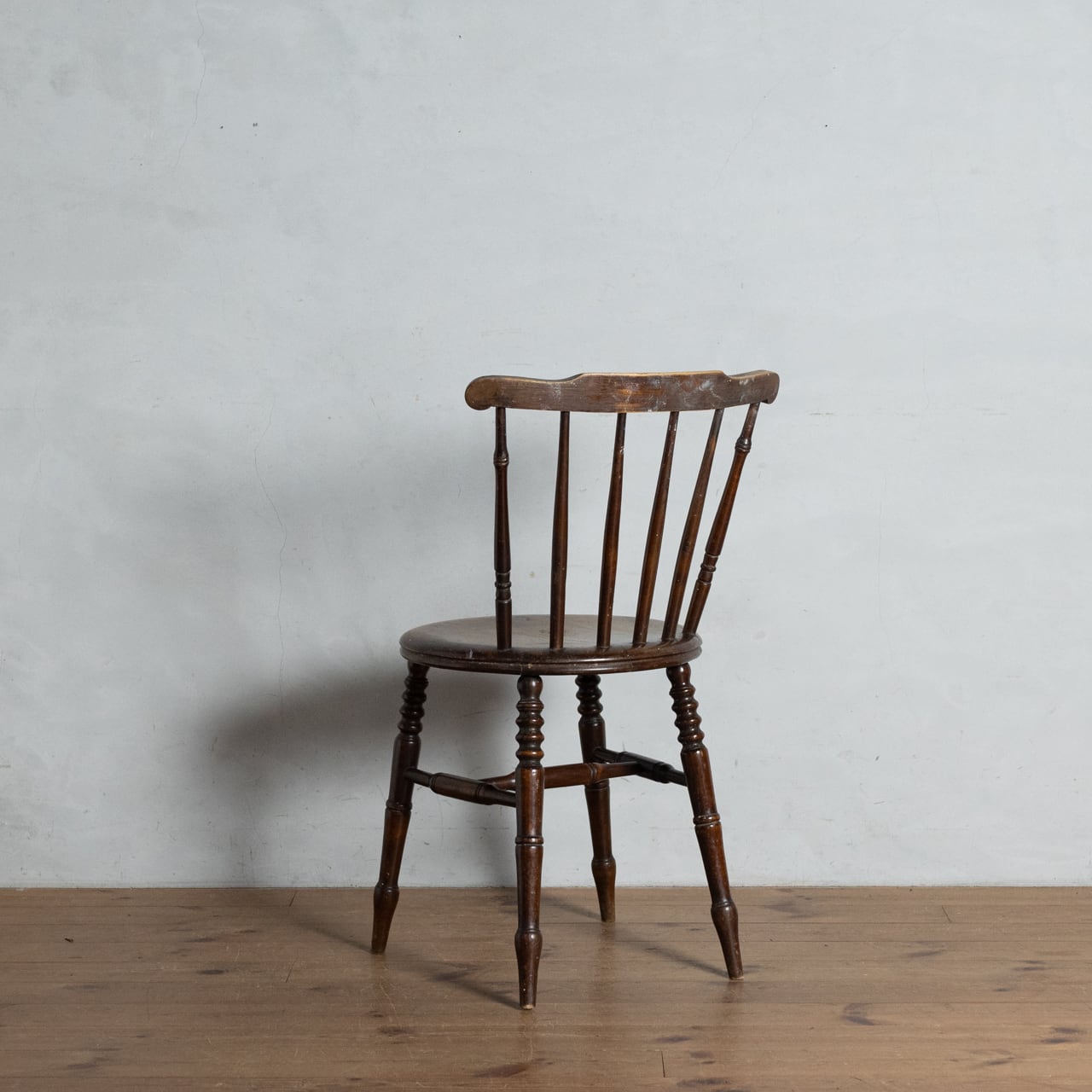 Ibex Chair / アイベックスチェア〈ダイニングチェア・ウィンザー