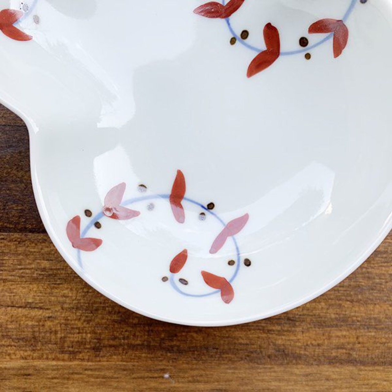 有田焼　ひさご小鉢　染錦サビ唐草リーフ 33-045