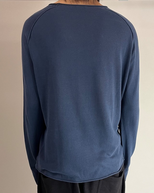 【Cruciani】deep blue round v-neck knit
