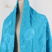 フラメンコ 衣装 マントン シージョ フレコ 刺繍 水色 青 装飾 小物 ダンス パーティ 飾り 発表会 レッスン ブルー系 ターコイズブルー フレコ長い 輝く色合い 舞台衣装 発表用 おしゃれ コスチューム パフォーマンス ダンス小物