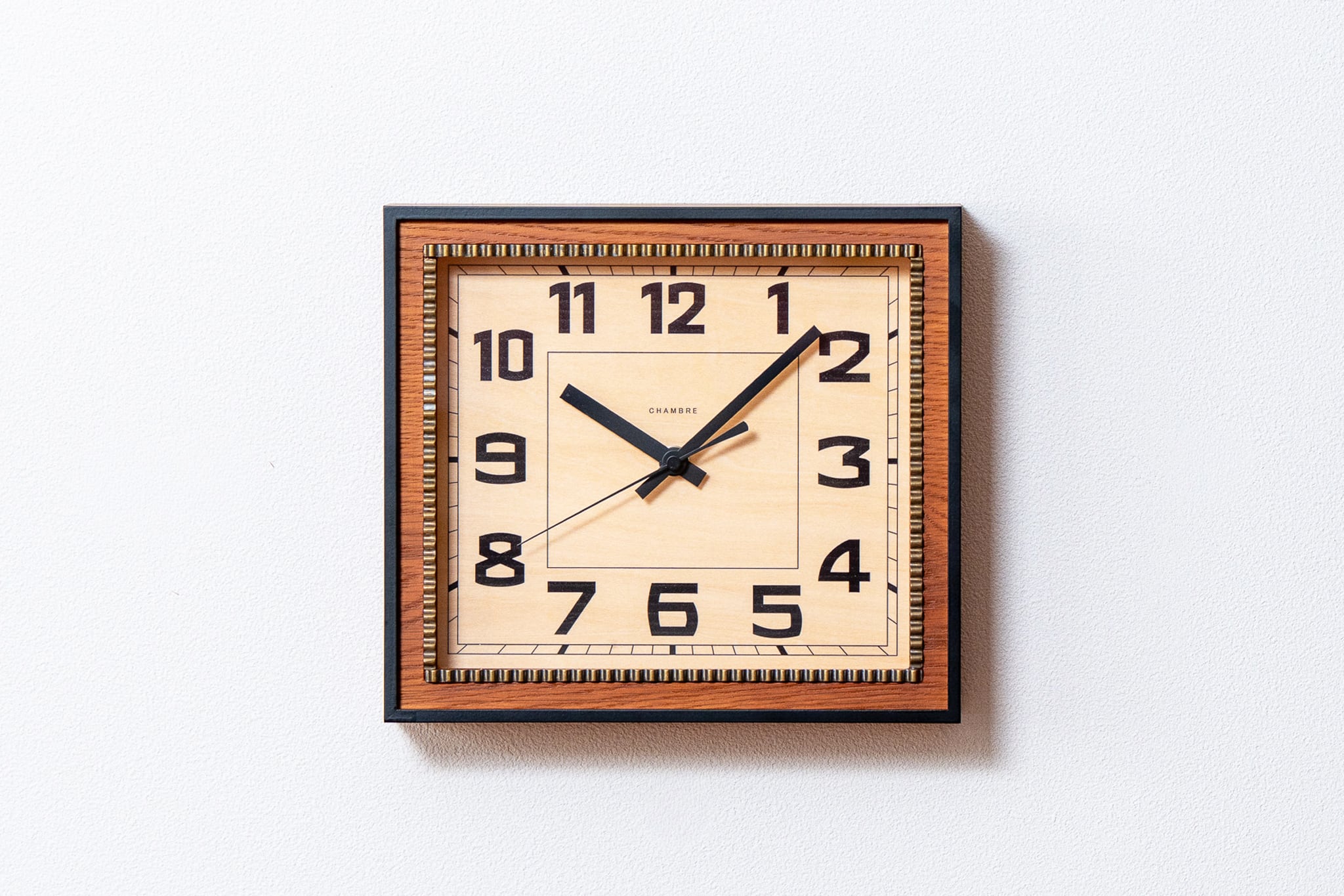 ひのきの置き時計 DARK BROWN -GREEN秒針- | シャンブル【CHAMBRE】by